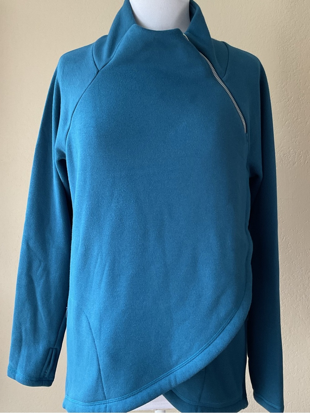 Athleta Cozy Karma Asym Pullover Medium Teal Blue Asymmetrical Zip Sweater